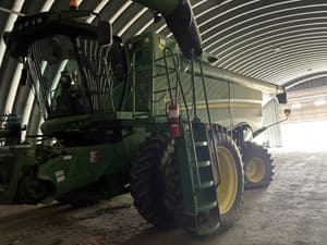 2012 John Deere S670 Image
