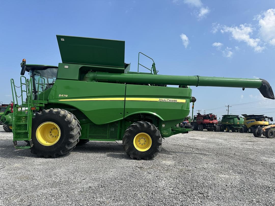 Image of John Deere S670 Primary image