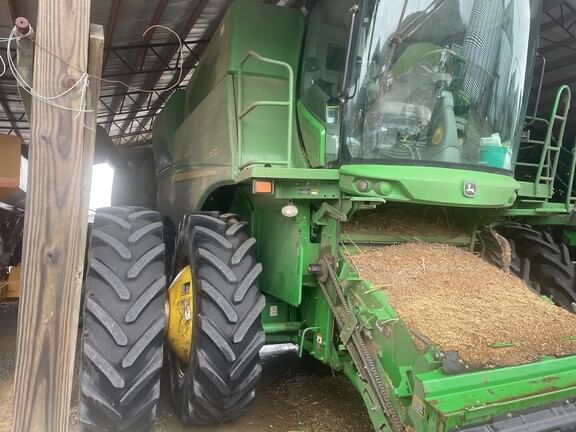 Main image John Deere S670