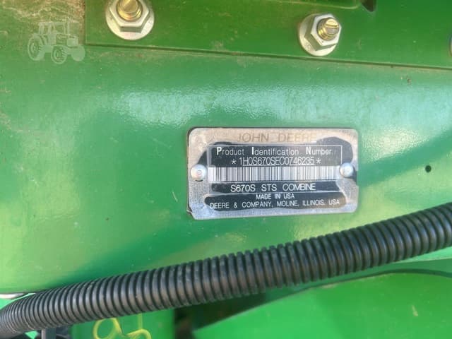 Image of John Deere S670 equipment image 1