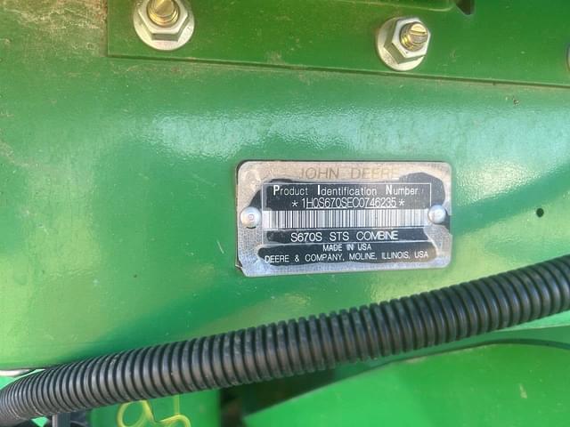 Image of John Deere S670 equipment image 1