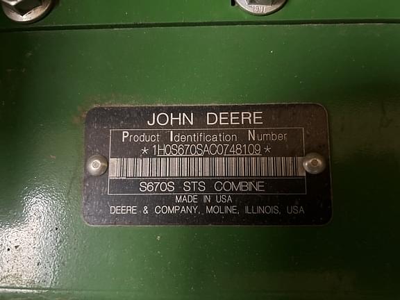 Image of John Deere S670 equipment image 2