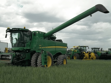 Main image John Deere S670