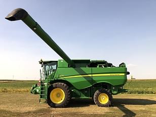 Main image John Deere S670 10