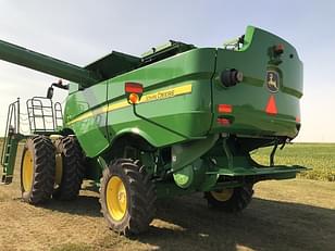 Main image John Deere S670 3