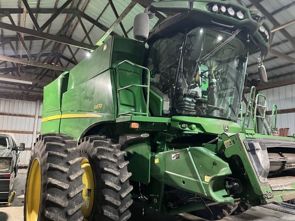 Image of John Deere S670 equipment image 4