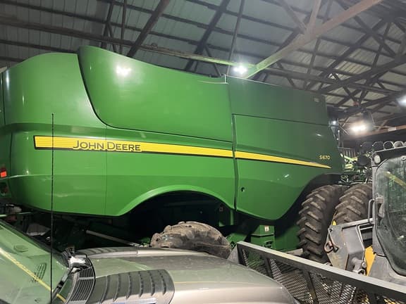 Image of John Deere S670 equipment image 3