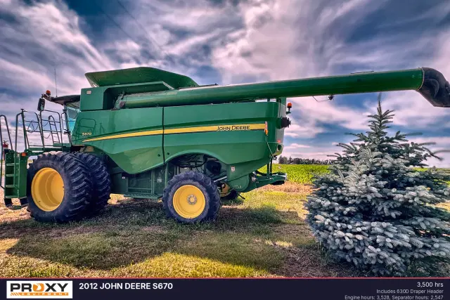 Image of John Deere S670 equipment image 2