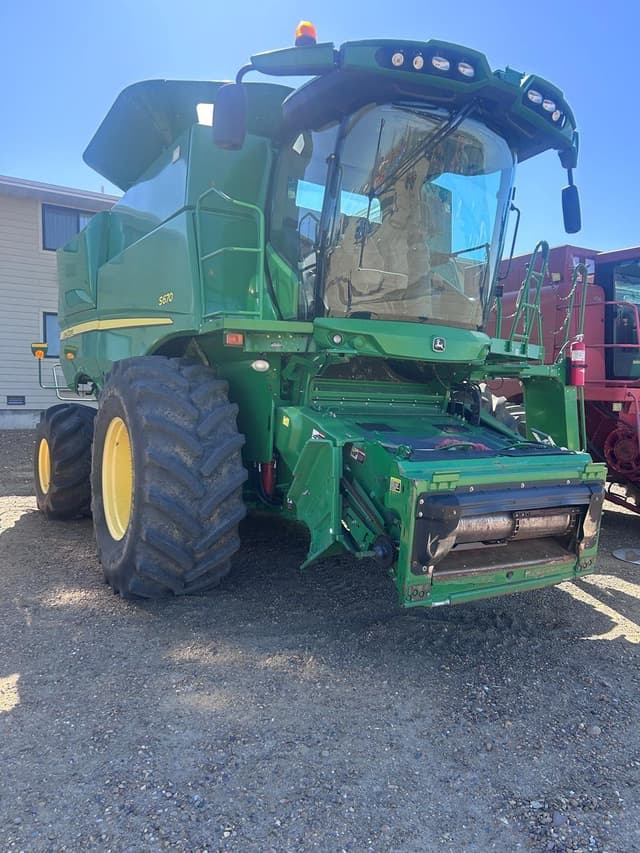 Image of John Deere S670 equipment image 2