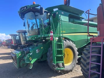 Main image John Deere S670