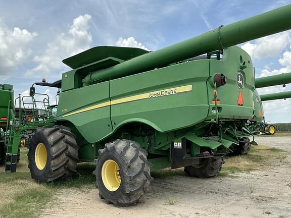 Image of John Deere S670 equipment image 3