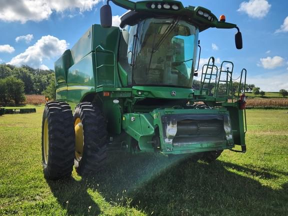 Image of John Deere S670 equipment image 4