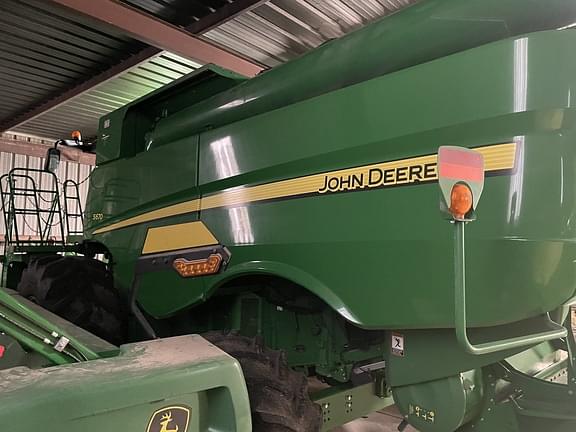 Image of John Deere S670 equipment image 2