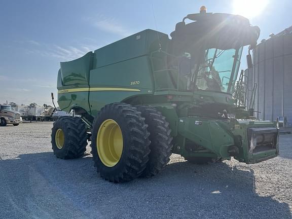 Image of John Deere S670 equipment image 1