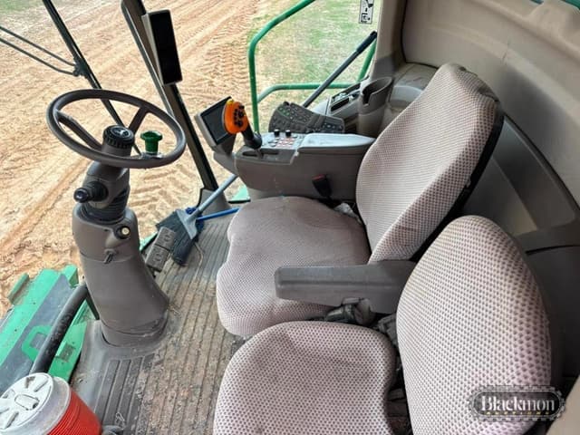 Image of John Deere S670 equipment image 1