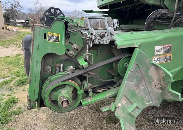 Image of John Deere S670 equipment image 4