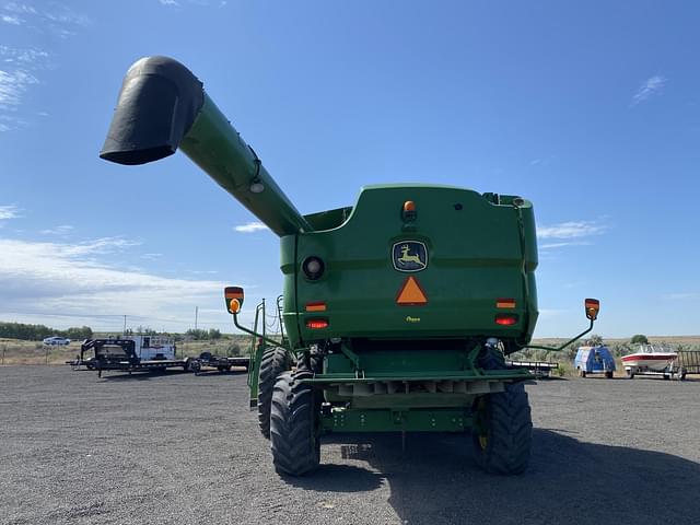 Image of John Deere S670 equipment image 3