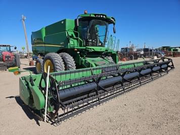 Main image John Deere S670