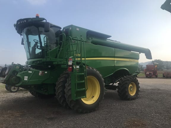 Main image John Deere S670
