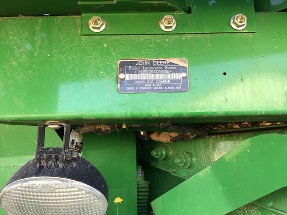 Image of John Deere S670 equipment image 4