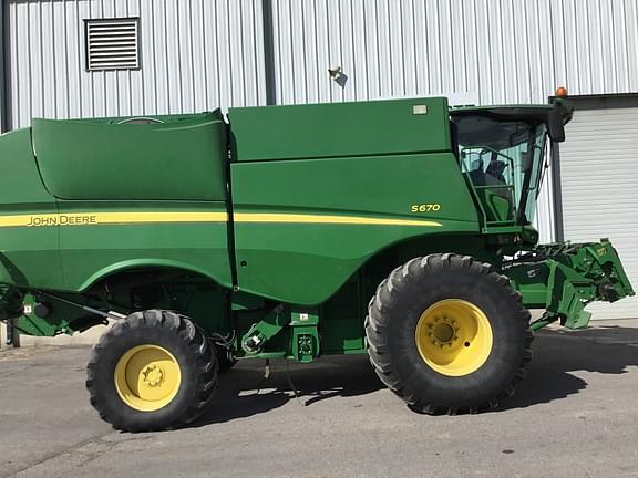 Image of John Deere S670 equipment image 4