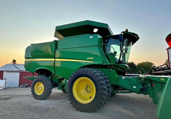 Image of John Deere S670 Primary image