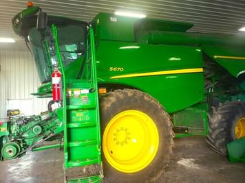 Main image John Deere S670