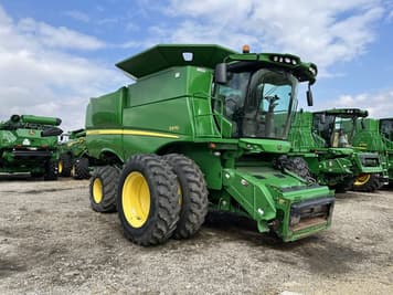Main image John Deere S670