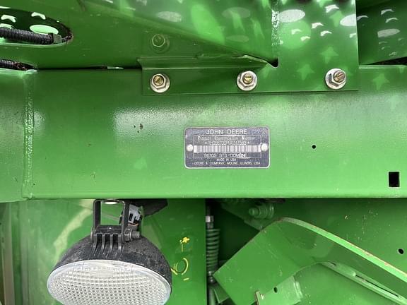 Image of John Deere S670 equipment image 4