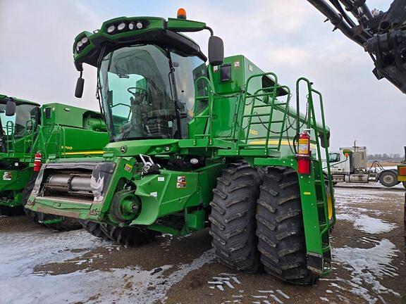 Image of John Deere S680 equipment image 1