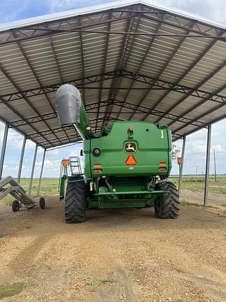 Image of John Deere S680 equipment image 2