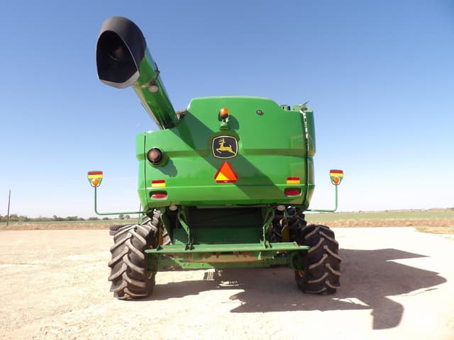 Image of John Deere S680 equipment image 4