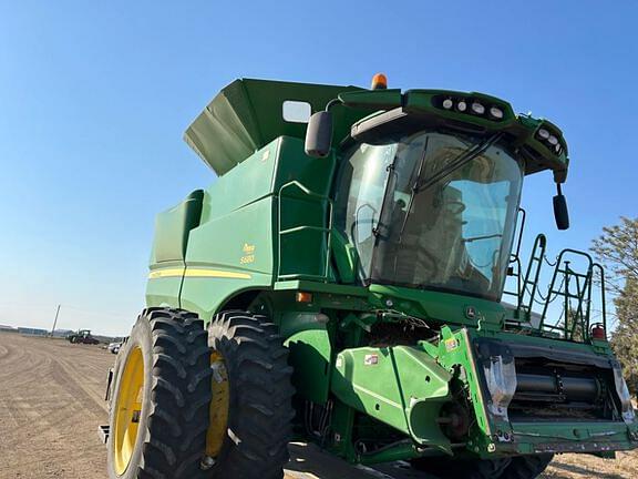 Image of John Deere S680 Primary image