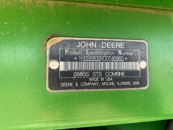 Image of John Deere S680 equipment image 4