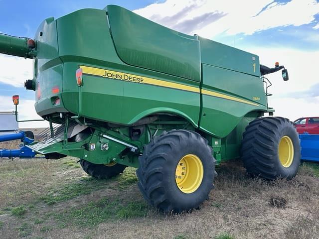 Image of John Deere S680 equipment image 2