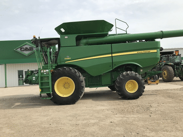 Main image John Deere S680