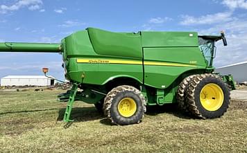 Main image John Deere S680 3