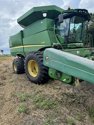 Image of John Deere S680 equipment image 3