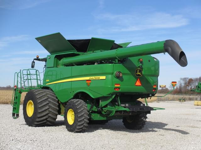 Image of John Deere S680 equipment image 4