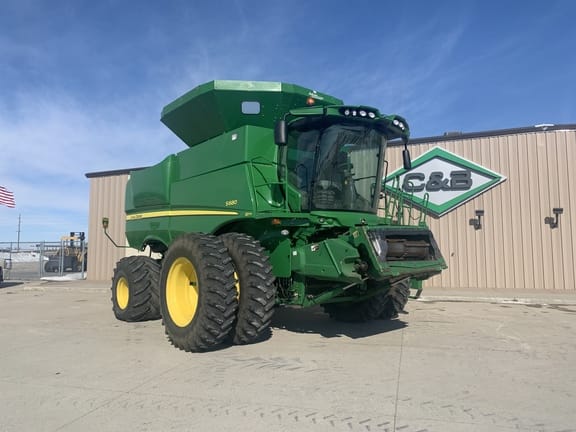 Main image John Deere S680