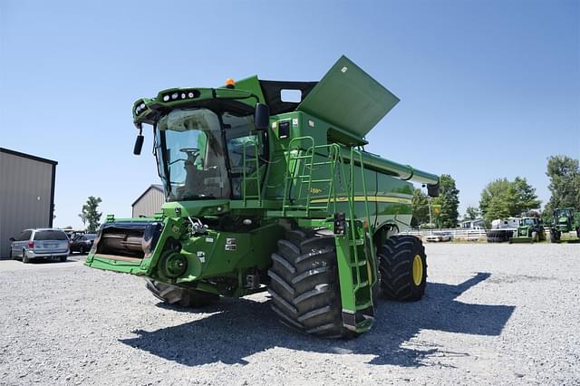 Image of John Deere S680 equipment image 2