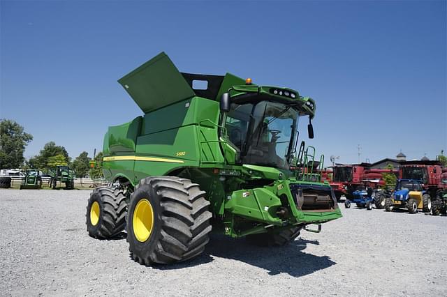 Image of John Deere S680 equipment image 3