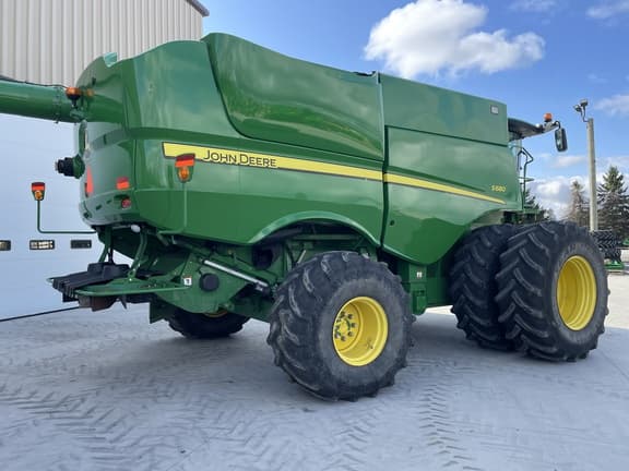 Image of John Deere S680 equipment image 2