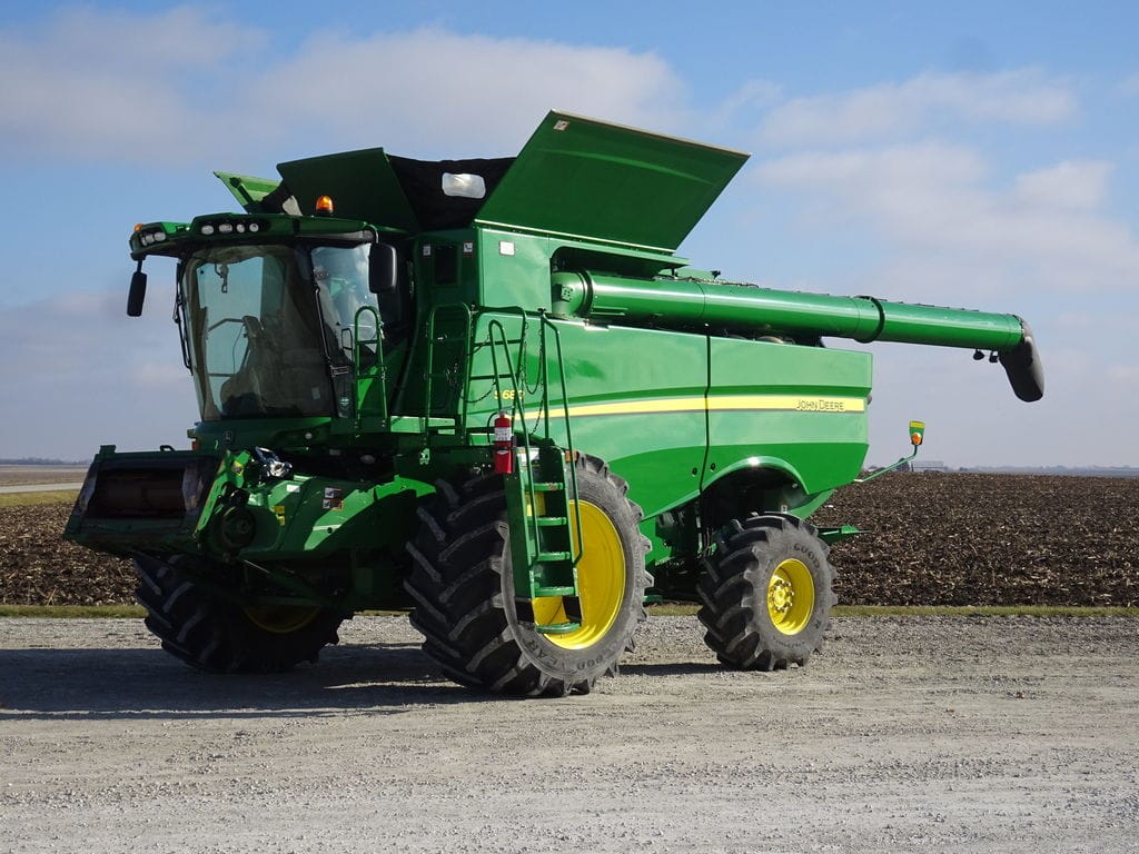 Main image John Deere S680