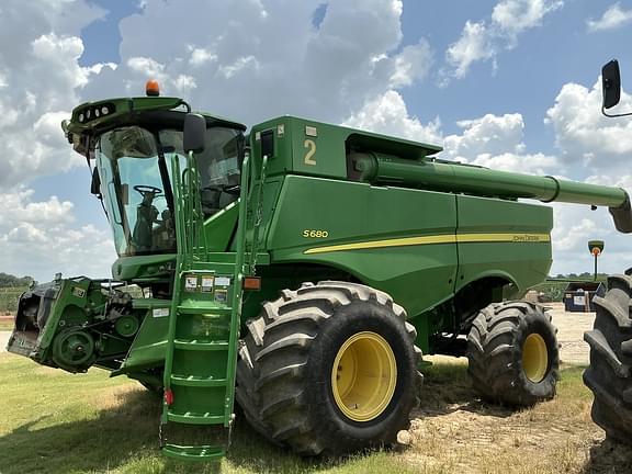 Image of John Deere S680 Primary image