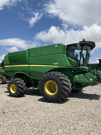 Image of John Deere S680 equipment image 2