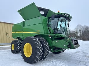 2012 John Deere S680 Image