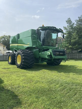 Main image John Deere S680