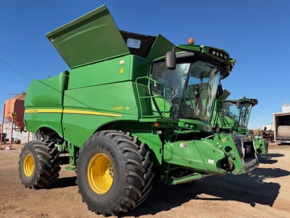 Image of John Deere S680 equipment image 3