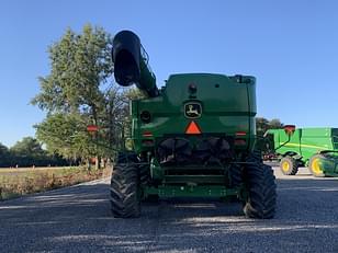 Main image John Deere S680 10